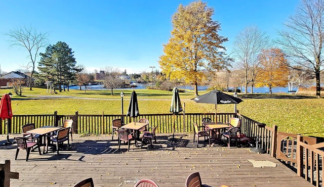 Ramada by Wyndham Arnprior