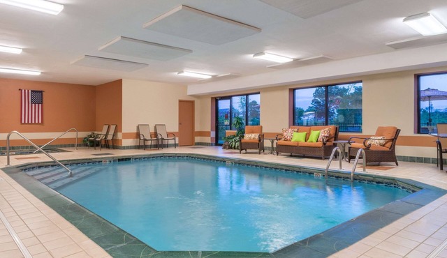 Ramada by Wyndham Catlettsburg/Ashland