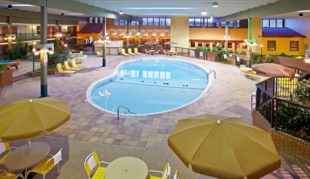 Ramada by Wyndham Indiana