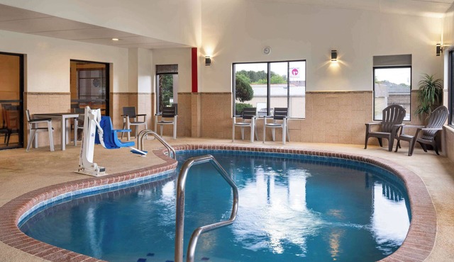 Ramada by Wyndham Locust Grove