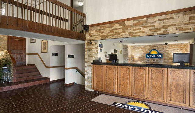 Ramada by Wyndham Pittsburgh/New Stanton