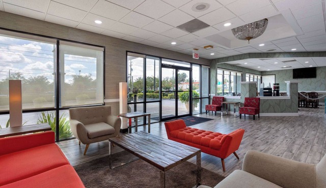Ramada by Wyndham Altamonte Springs Near I-4