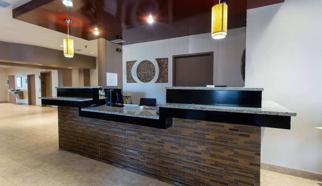 Ramada by Wyndham Glendale Heights/Lombard