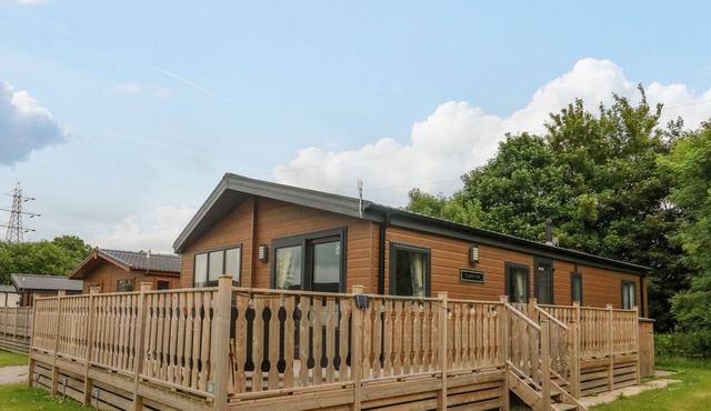 RAMBELLS LODGE, SHERWOOD 31, family friendly in Carnforth