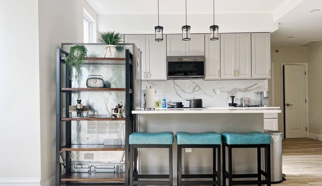 Ramblei near Drexel Park: 6-Bedroom Unit B