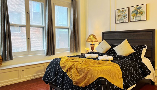 Ramblei near Rittenhouse Sq: 2 bedroom – Unit B