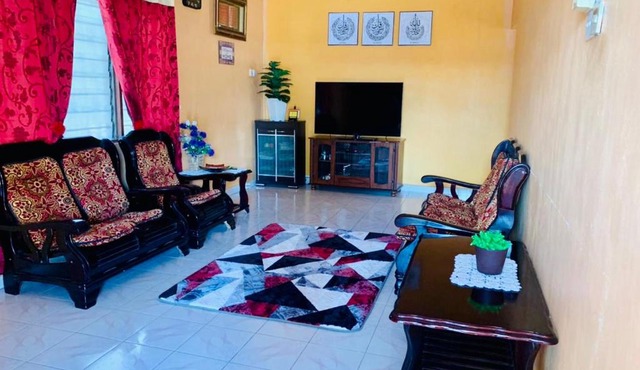 Ramizu Homestay Pokok Sena