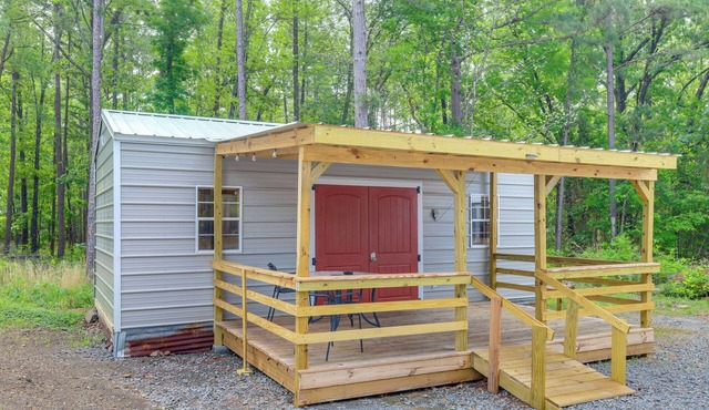 Ramp Entry! Quaint Cottage Near Greers Ferry Lake