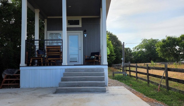 Ranch CabinnModern Tiny home on beautiful Ranch!