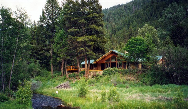 Ranch Creek Ranch - Stunning Home in The Mountains Of Western Montana