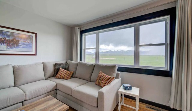 Ranch Guest House with Mountain Views