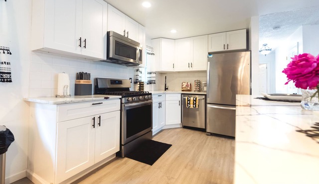 Ranch Haven BnB: Sleeps 17 Guests!