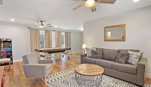 Ranch Home w/Air Hockey & PacMan near Naval Base!