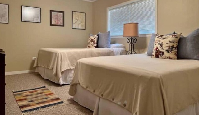 Ranch House on the river! 3-Bedroom, 1-Bathroom