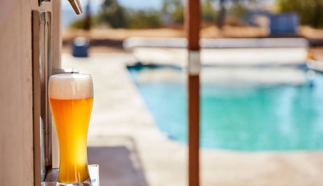 Ranch House w/hot tub- located on Winery & Vineyard property