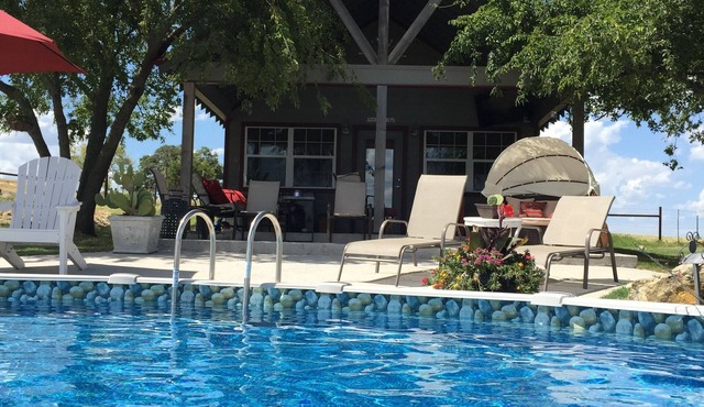 RANCH LIFE! Guest House on Ranch with Pool & Hot Tub