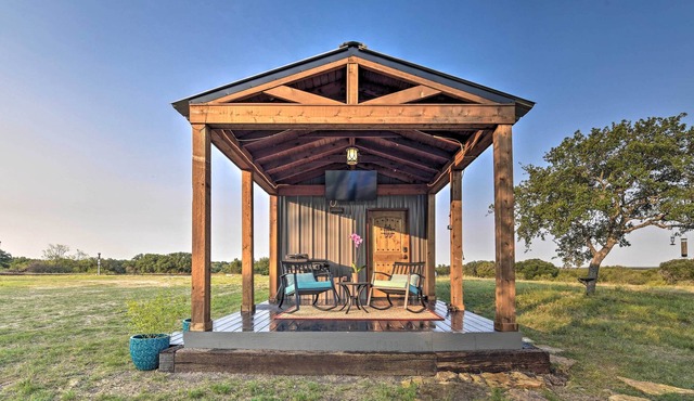 Ranch Living in May ~ 10 Mi to Lake Brownwood!