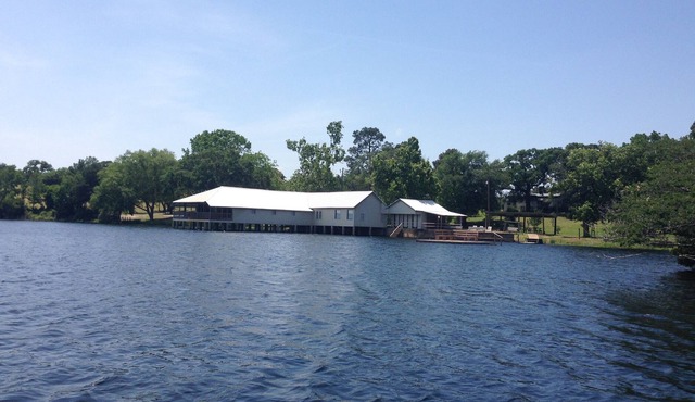 ★ Ranch located on 67 Acres with Lakehouse and Rustic Event Center★