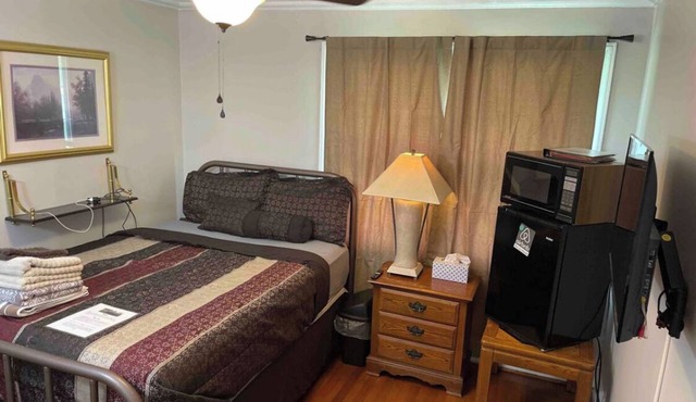 Ranch style brick home (Private room)