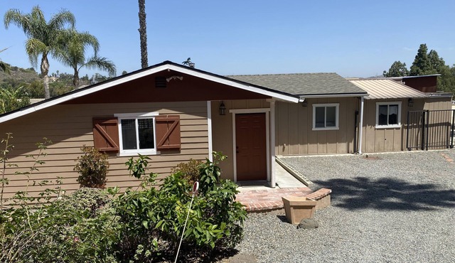 Ranch Style free standing 1 bedroom home with its own yard and view