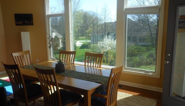 Ranch style in Cul-de-Sac + Walkout