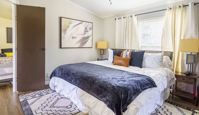 Ranch Style*King Bed*Free Parking*Scenic*Relaxing