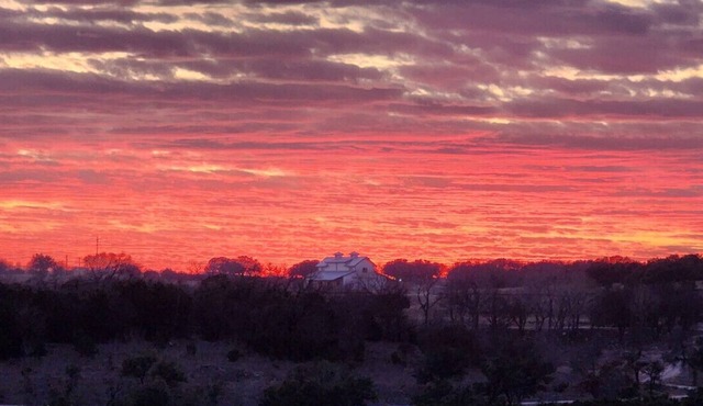 Ranch Sunsets - Luxury Lakeview Ranch Villa at Twin Canyons Longhorn Ranch
