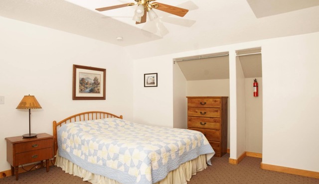 Ranchette Ponderosa - The Nebo #3 at Wind Walker Homestead, Sleeps 4