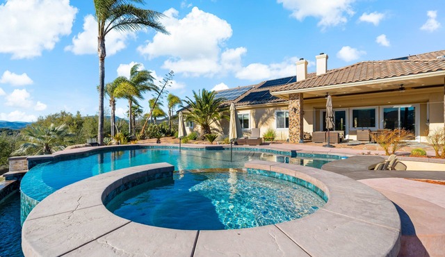 Rancho Agave Azul: Reconnect, Recharge & Experience w/Spa, Fireplace & Views