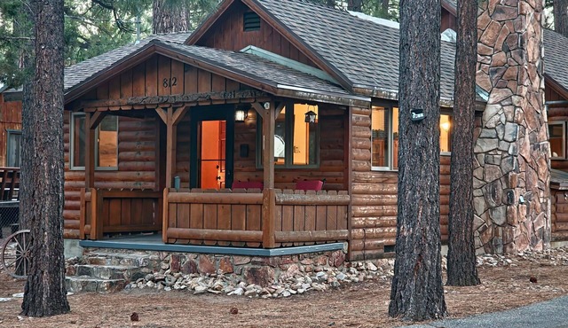 Rancho Relaxo, large fully fenced pet friendly lot. Centrally located