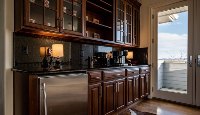 Rancho Vista Hermosa - Your home away from home in the heart of Elgin Arizona