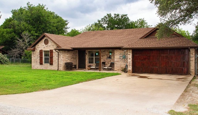 RanchWater Lodge In Granbury Texas