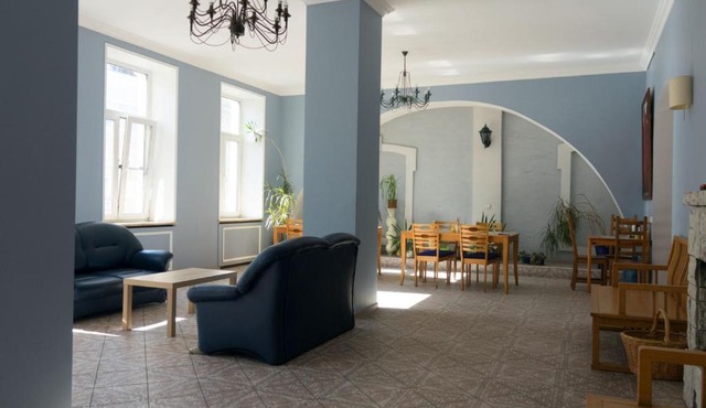 Randhouse Morskaya B&B