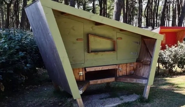 Randoétapes - Wooden structure + electricity for 2 people