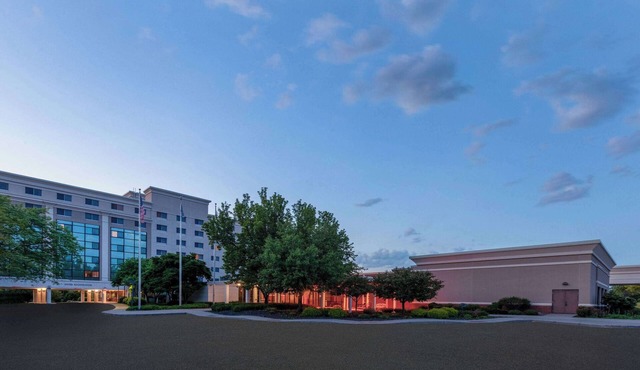 Randolph Hotel Liverpool/Syracuse/Airport West, Trademark