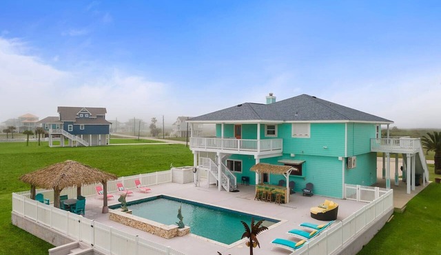 Ranger Resort- Pool/Patio- Close to Beach