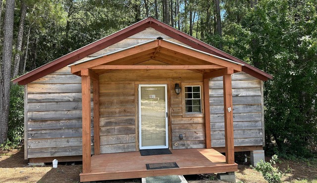 Ranger Smith Cabin 1 - Ranger Smith Cabin Jellystone Park Cochran