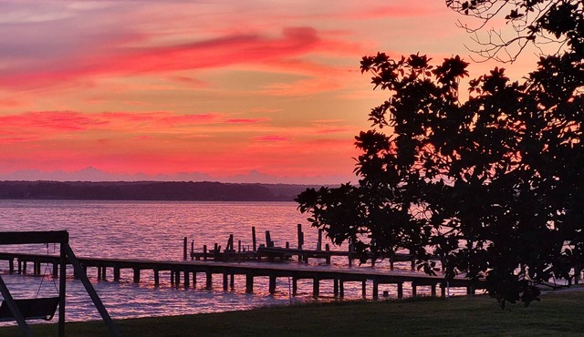 Rappahannock River Cottage Getaway near Tappahannock, Urbanna, Chesapeake Bay