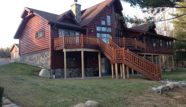 RARE 100' OF BEACH LUXURY LOG CABIN ON GSL- GREAT FOR 1 LARGE OR 2 FAMILIES