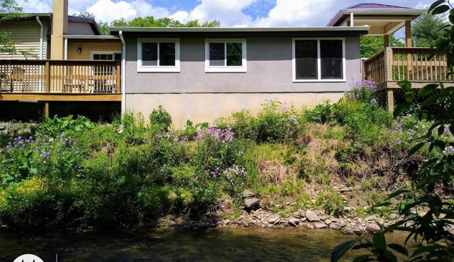 Rare 2 bd creek front 15 min drive to State College (PSU)