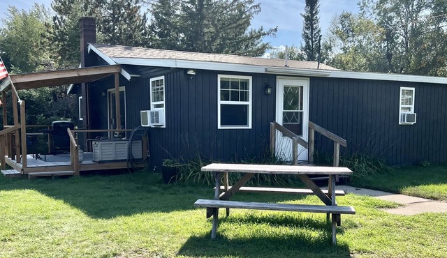 Rare 3 BR cabin on the trail