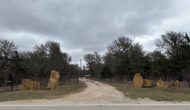 Rare 45-Acre Barndominium Rental in Bastrop – Minutes to Hwy 71 & Austin