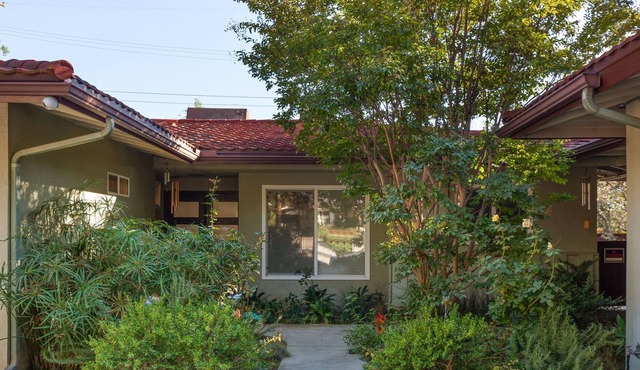 Rare Altadena View Home!