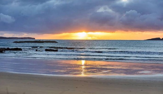 Rare Broulee beachfront house