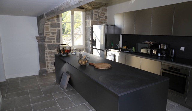 Rare. Characterful winegrower's residence in an exceptional village