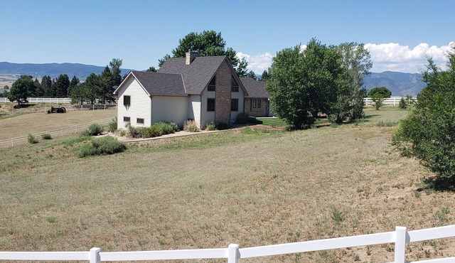Rare country setting near Highlands Ranch, Littleton & Chatfield State Park