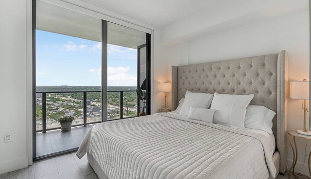 RARE FIND 2 beds Midtown Resort & Amenities Miami