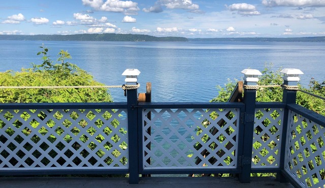 RARE FIND Historic Waterfront on Hood Canal, Olympic National Park