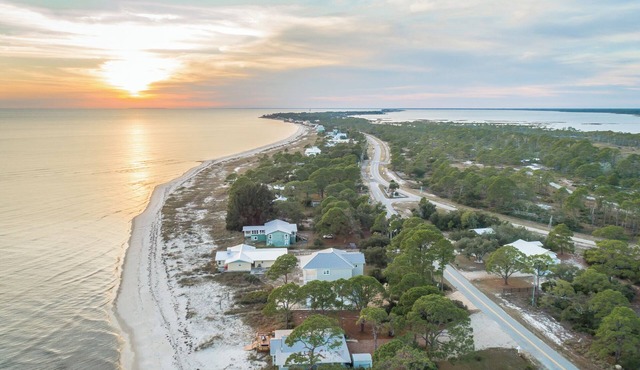 Rare Gulf-Front 4BR Bungalow No Stairs Pet Friendly!