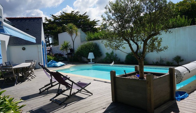 RARE HOUSE SEASIDE WITH SWIMMING POOL